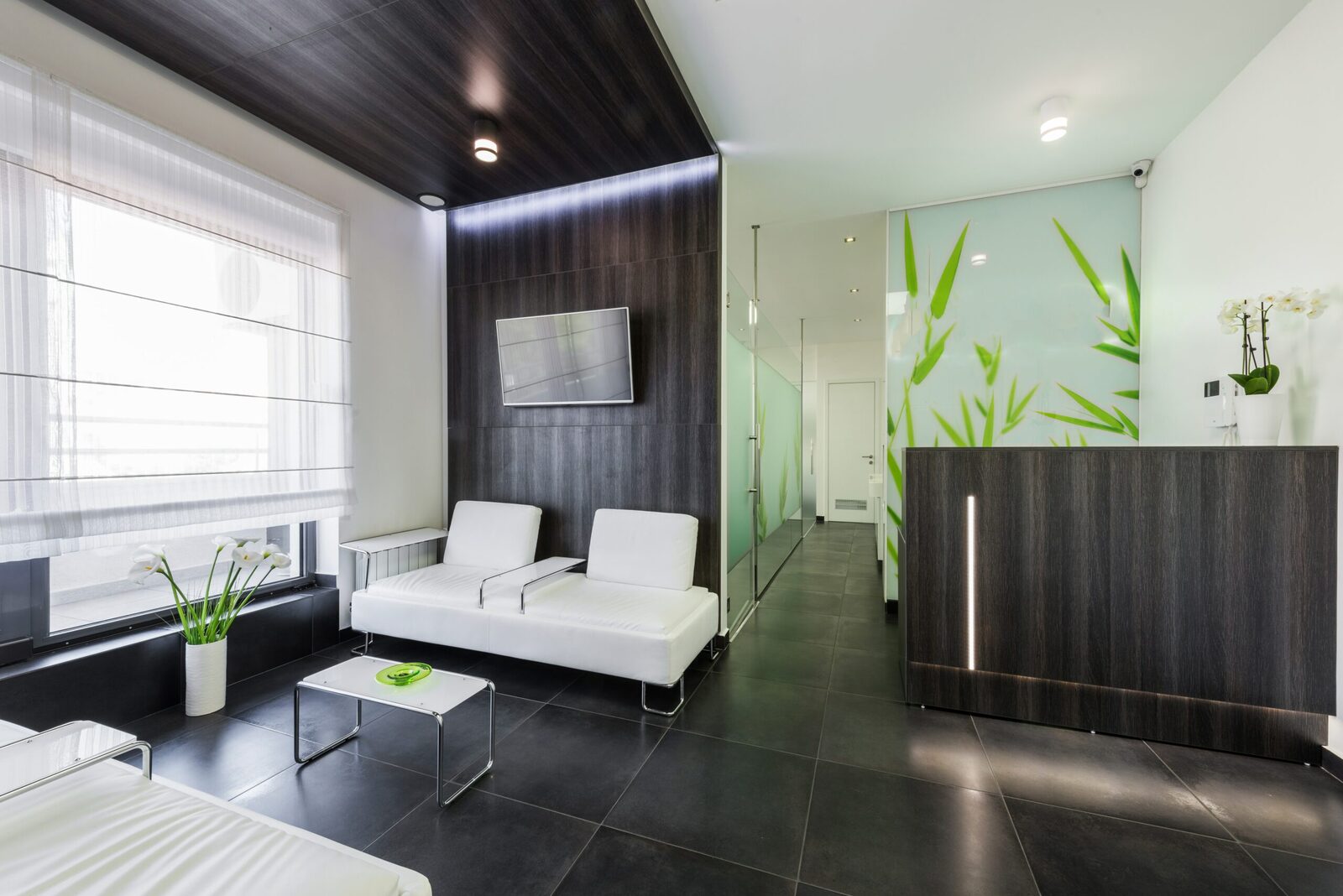 Day porter services for medical clinics
